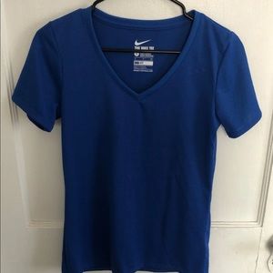 Women’s Nike dri fit tshirt